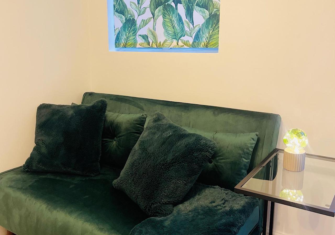 Zen Garden Hideaway. Close To Harry Potter&trains. Watford (Hertfordshire)